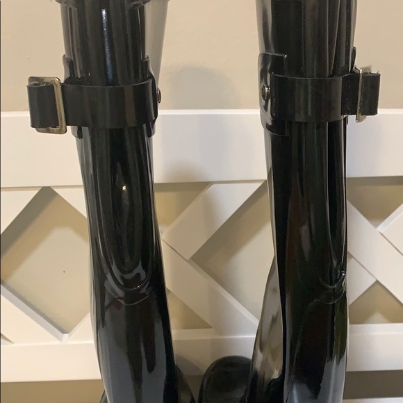 Tall Glossy Hunter Rain Boots - Picture 5 of 6